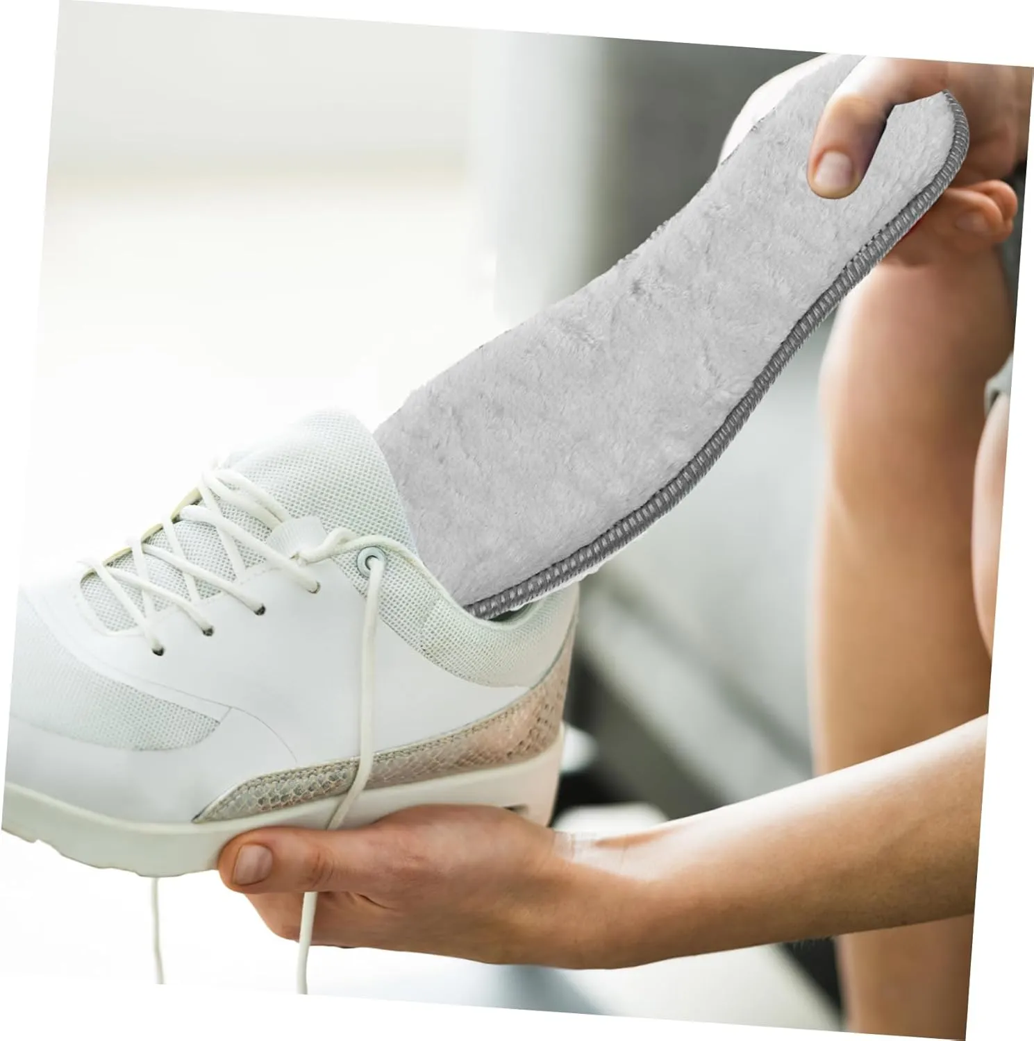4 Pairs Warm Fluffy Insoles for Women Thickened Thermal Boot Liners Cushioned Inserts for Cold Weather Footwear Ergonomic Design Secure Fit Non Slip Bottom