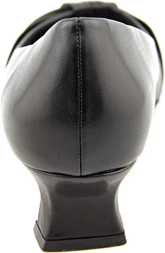 Easy Street Women's Waive Dress Pump