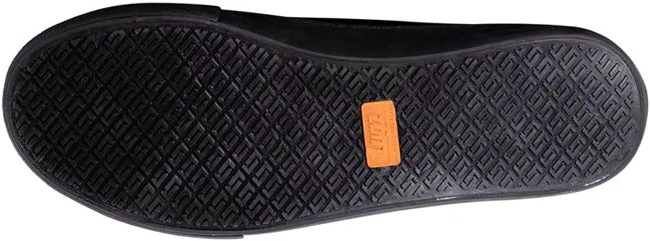 Lugz Men's Stagger Lo Slip-Resistant Food Service Shoe