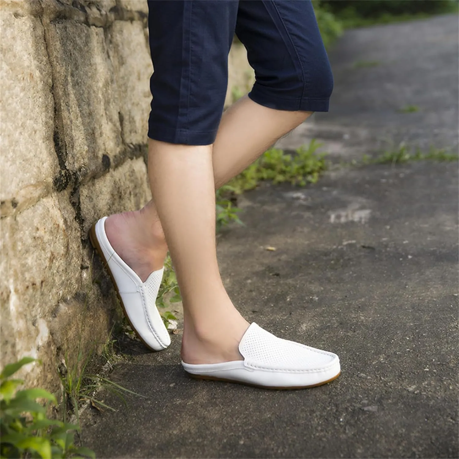 Men's Hollow Leather Slip On Mules Clog Slippers Casual Round Toe Backless Flat Loafers Dress Shoes for Walking Wedding