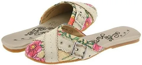 Naughty Monkey Women's Under Line Flat Mule