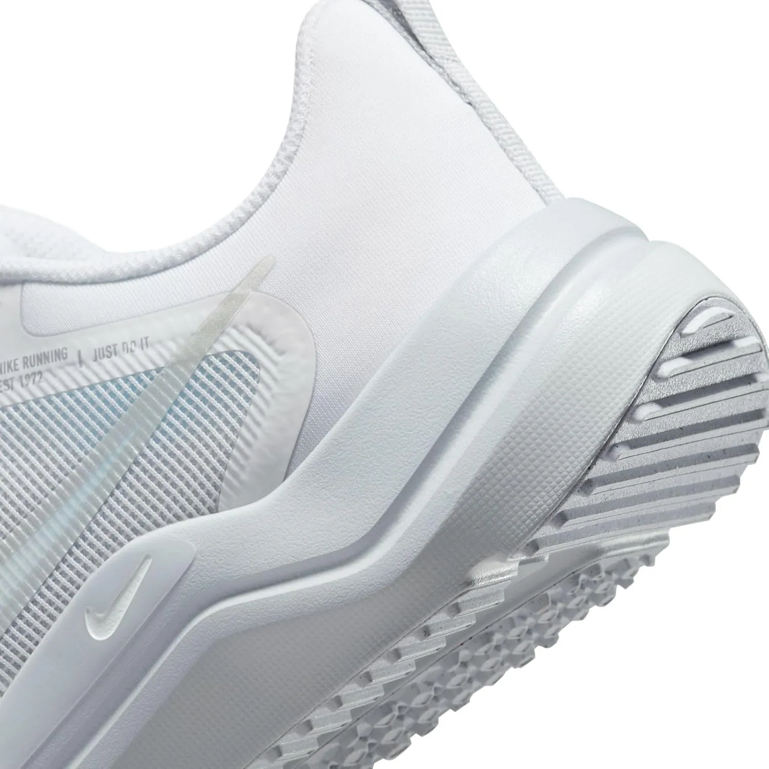 Nike Women's Downshifter 12 Sneaker