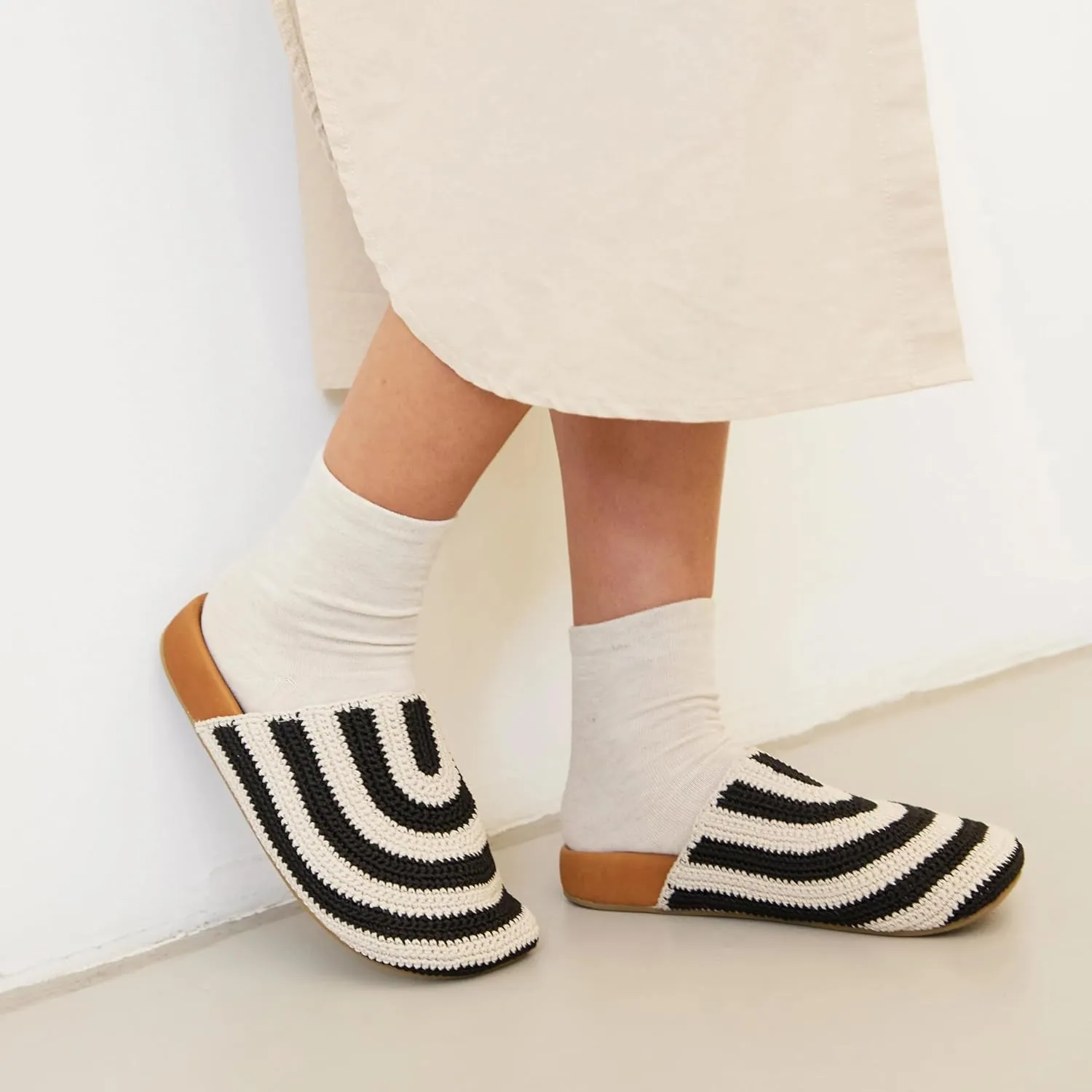 The Sak Bolinas Clog Shoe - Women's Slip On Sandal for Indoor & Outdoor Use, Comfortable Mule Shoes