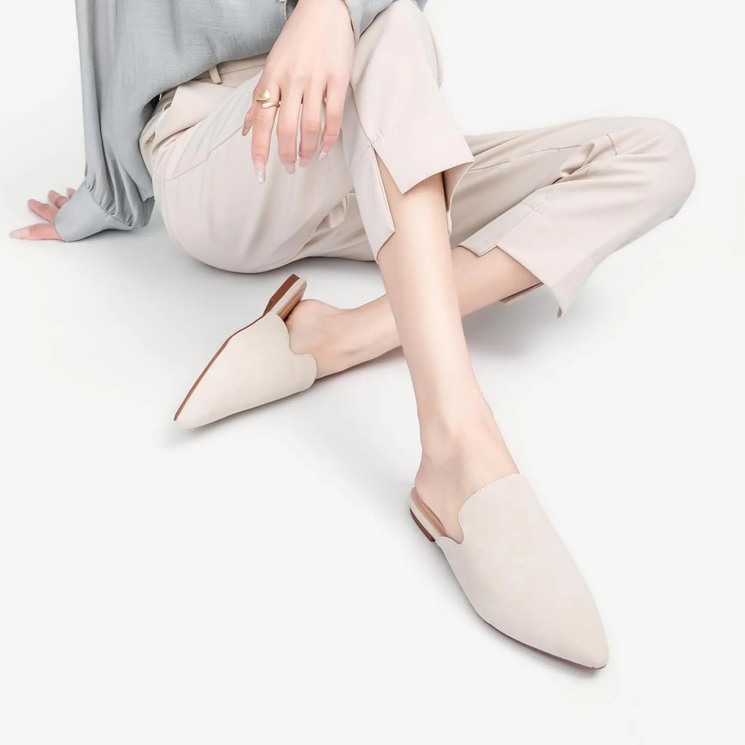 Tilocow Mules for Woman Comfortable Pointed Toe Backless Loafers Flat Mule Business Casual Shoes Slides Slip on