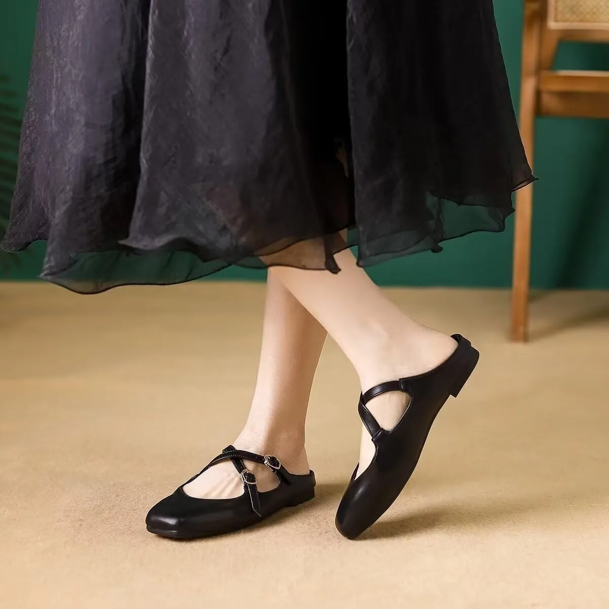 Women Mules Elegant Dressy Flats Closed Toe Microfiber Leather Shoes Adjustable Buckle Strap Mary Jane Casual Office Shoes